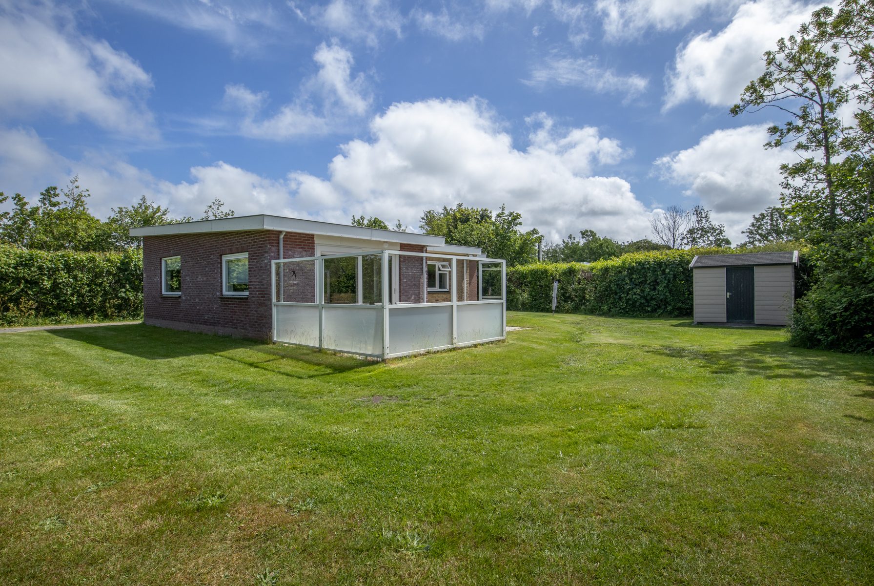 Tuin, bungalow, tuinhuis Tuin, bungalow, tuinhuis